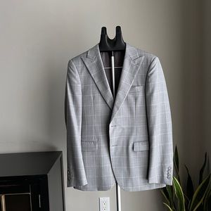 Windowpane light grey suit 38R